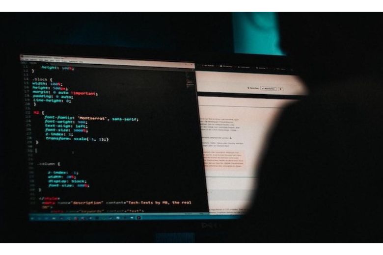 Menjaga kerahasiaan data diri penting dilakukan guna terhindar dari risiko kejahatan di ramah digital