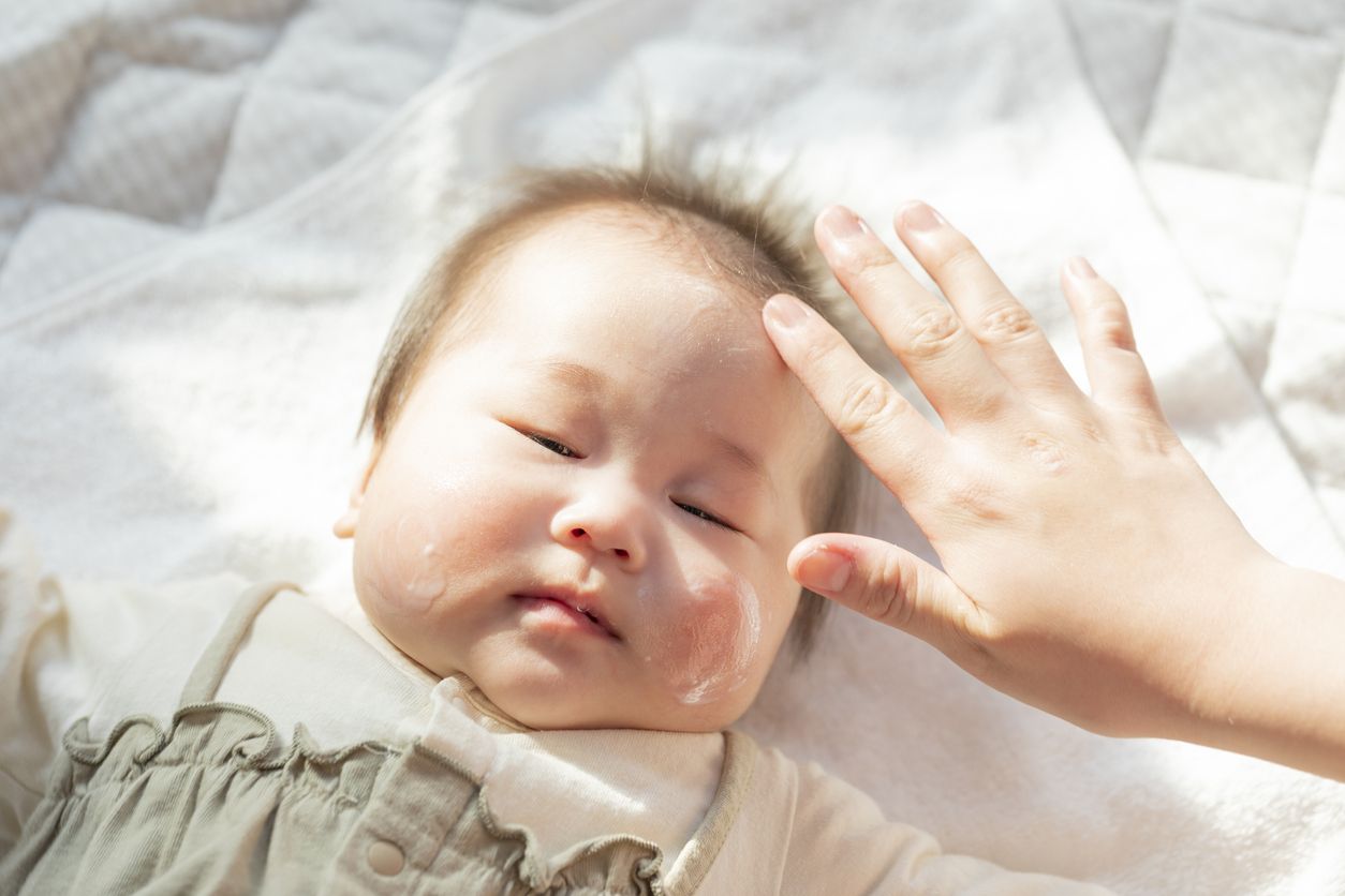 Dokter rekomendasikan face cream lokal untuk kulit bayi, yang mengandung bahan aktif mulai ceramide hingga niacinamide