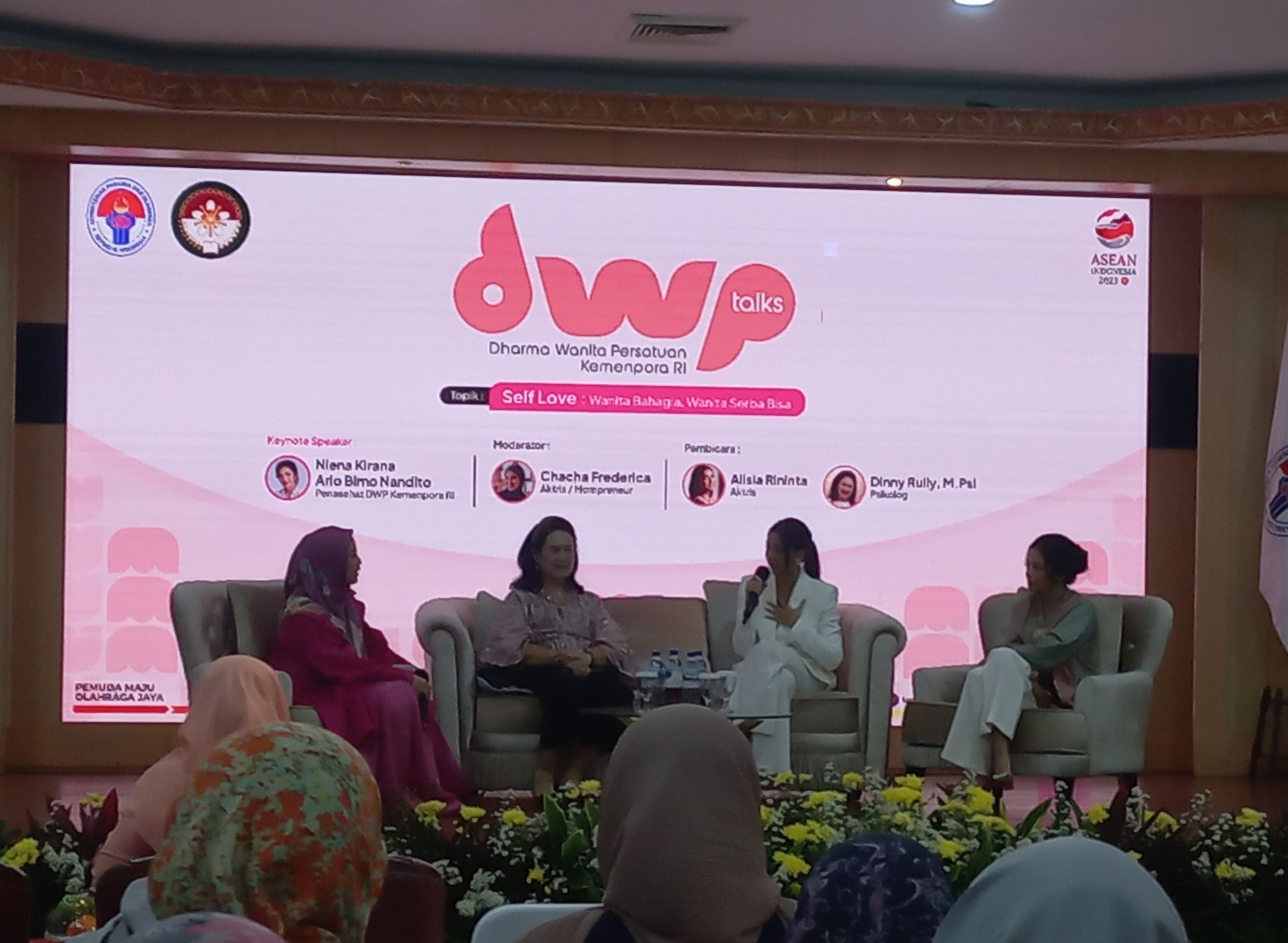Penasihat DWP Kemnepora Niena Kirana Riskyana Dito Ariotedjo adakan DWP Talks bertajuk Self Love: Wanita Bahagia, Wanita Serba Bisa