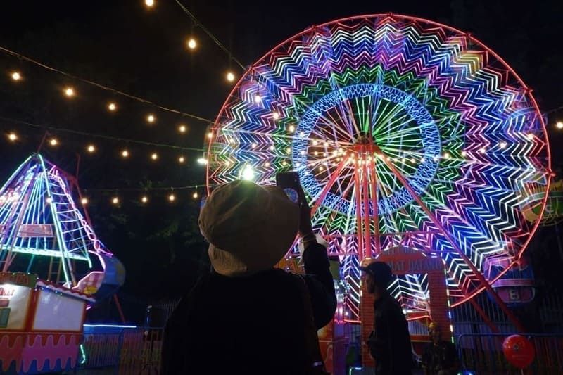 Digelar kurang lebih satu bulan mulai 14 Juni sampai 16 Juli, segini harga tiket Jakarta Fair 2023 beserta cara belinya untuk akses masuk per hari.