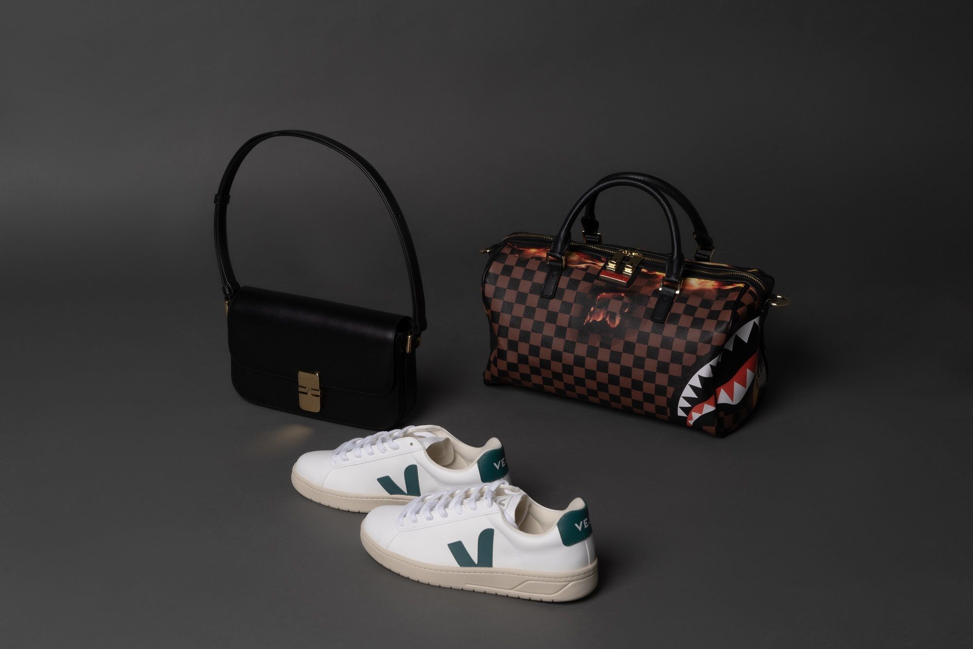 Berikut ini 3 rekomendasi brand mewah yang cocok untuk berbagai kepribadian, mulai dari Sprayground, A.P.C, hingga Veja