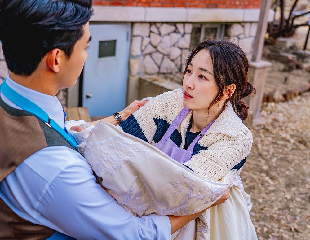 Ceritakan hubungan romantis antara vampir dengan manusia, ini dia fakta menarik sinopsis series Heartbeat yang dibintangi Ok Taecyeon.