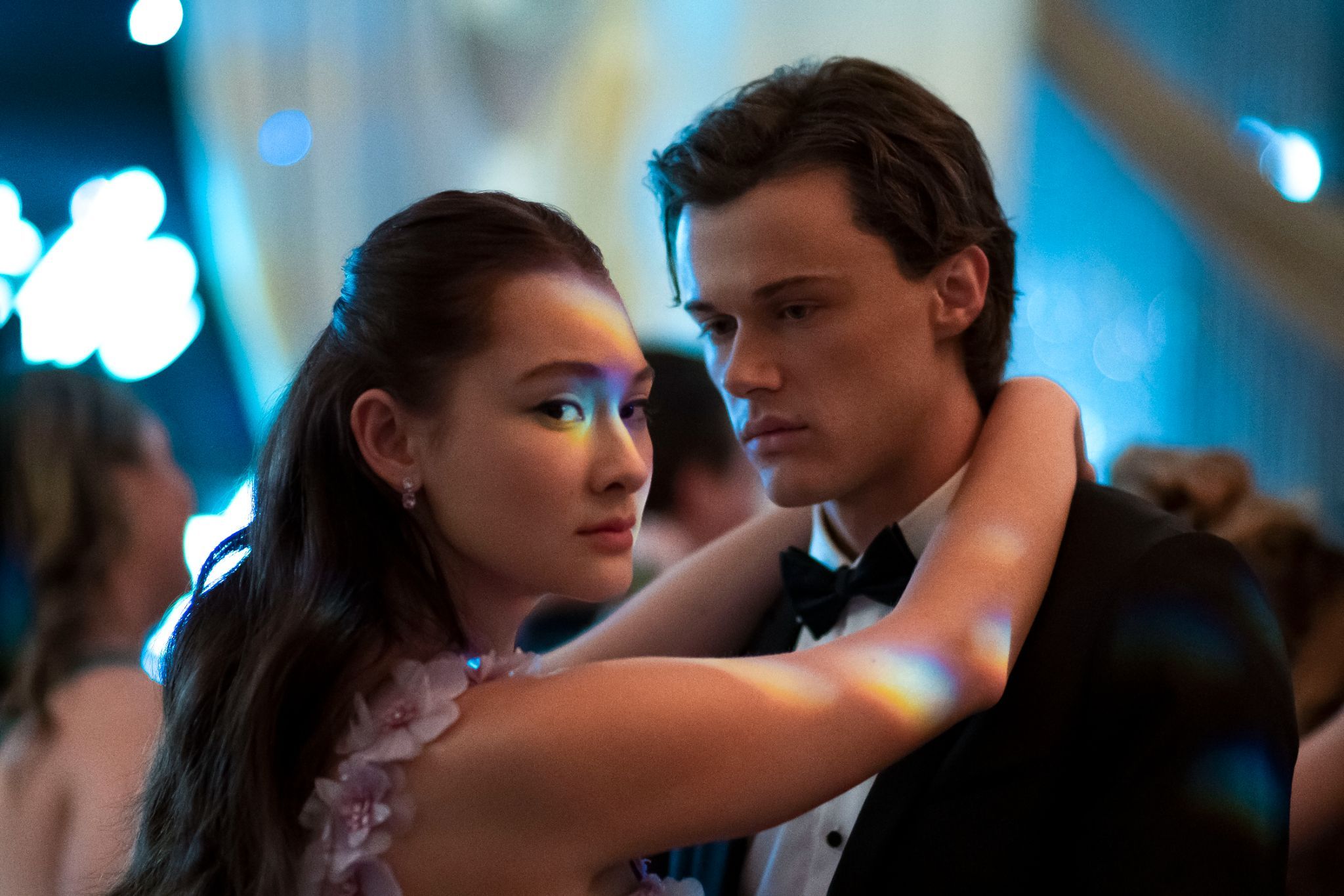 Sinopsis series The Summer I Turned Pretty 2 yang dibintangi Lola Tung, Christopher Briney, dan Gavin Casalegno, tayang 14 Juli di Prime Video.
