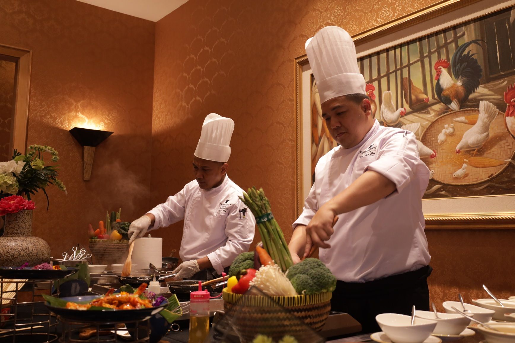 Pearl Chinese Restaurant yang terletak di JW Marriott Hotel Jakarta memperkenalkan koki terbarunya dengan hidangan Kanton modern yang istimewa.