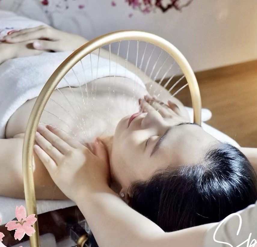Ini rekomendasi salon dengan perawatan kecantikan terlengkap, dari ujung rambut hingga kaki, PURE Beauty Bar.