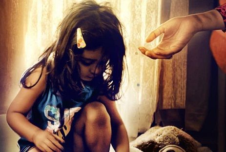 Tayang di Netflix, begini sinopsis film Pihu. Ceritakan tentang anak yang terjebak di sebuah apatemen.