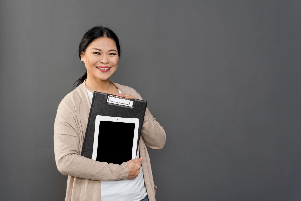 Berita terpopuler Lady Boss tentang lowongan kerja Astra Internasional, jenis perguruan tinggi dan sistem pendidikannya, hingga harga centang biru.