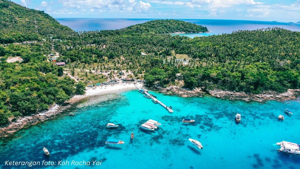 Berikut rekomendasi spot snorkeling terbaik yang bisa kamu temukan di Indonesia, Malaysia, Filipina, hingga Thailand.