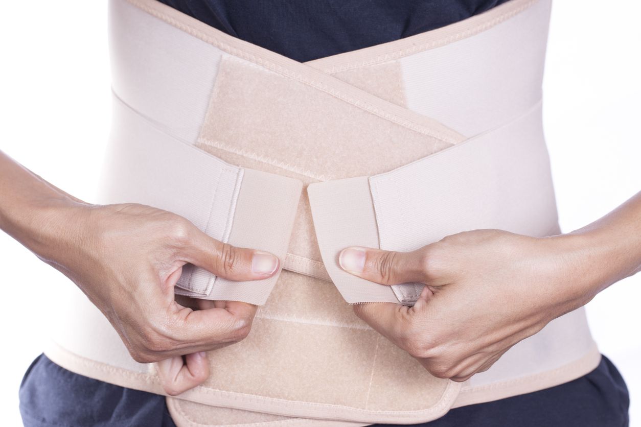 Korset atau waist trainer jadi salah satu produk yang viral di TikTok Shop. Namun apa sih manfaat dan risiko dari penggunaan produk ini? 