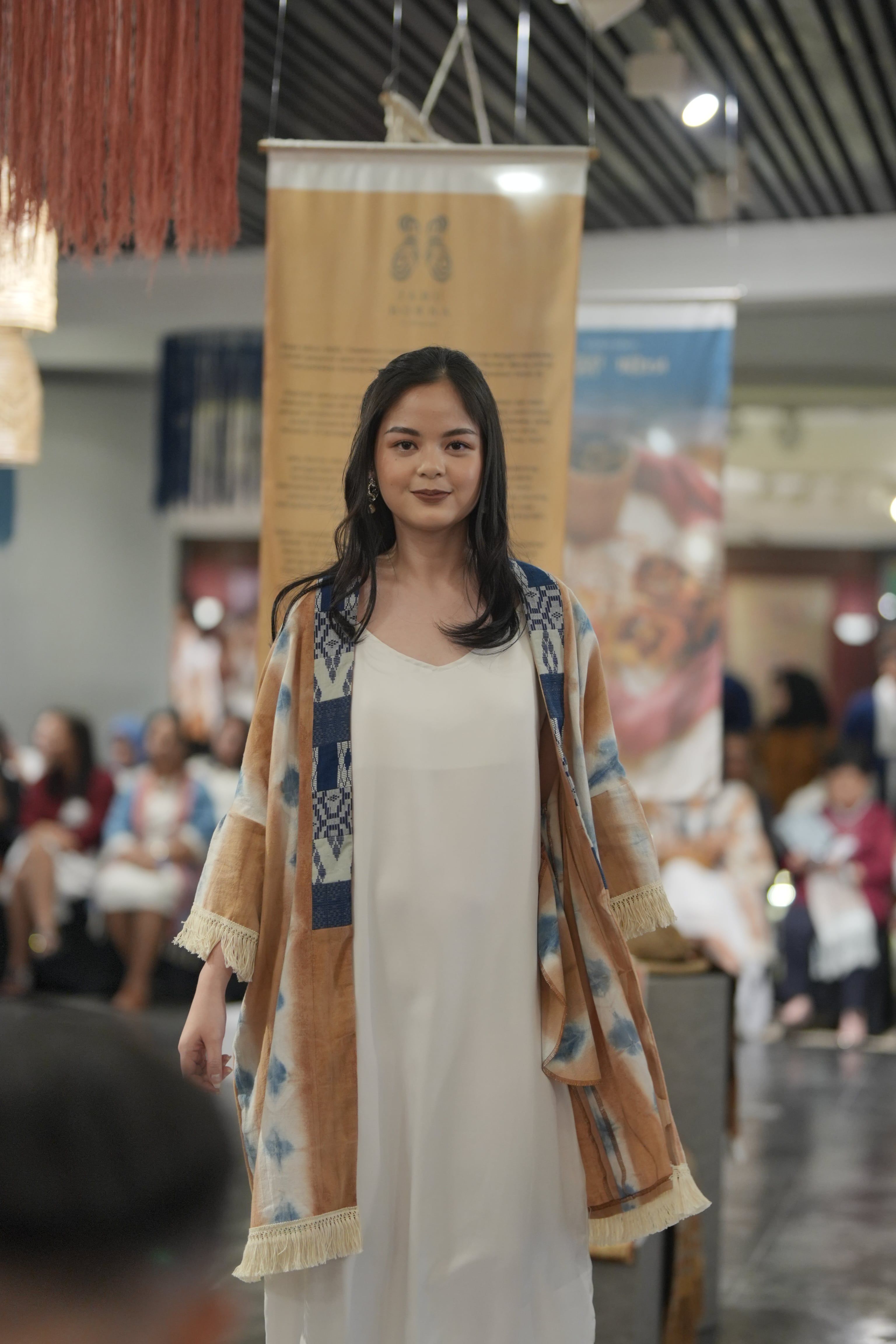 Mulai dari inspirasi gaya tenun Batak hingga cara memilih produk perawatan gigi. Ini berita terpopuler fashion dan beauty.