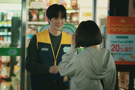 Ada di sinopsis series, berikut ini daftar pemain drakor Behind Your Touch. Han Ji Min beradu akting dengan Lee Min Ki.