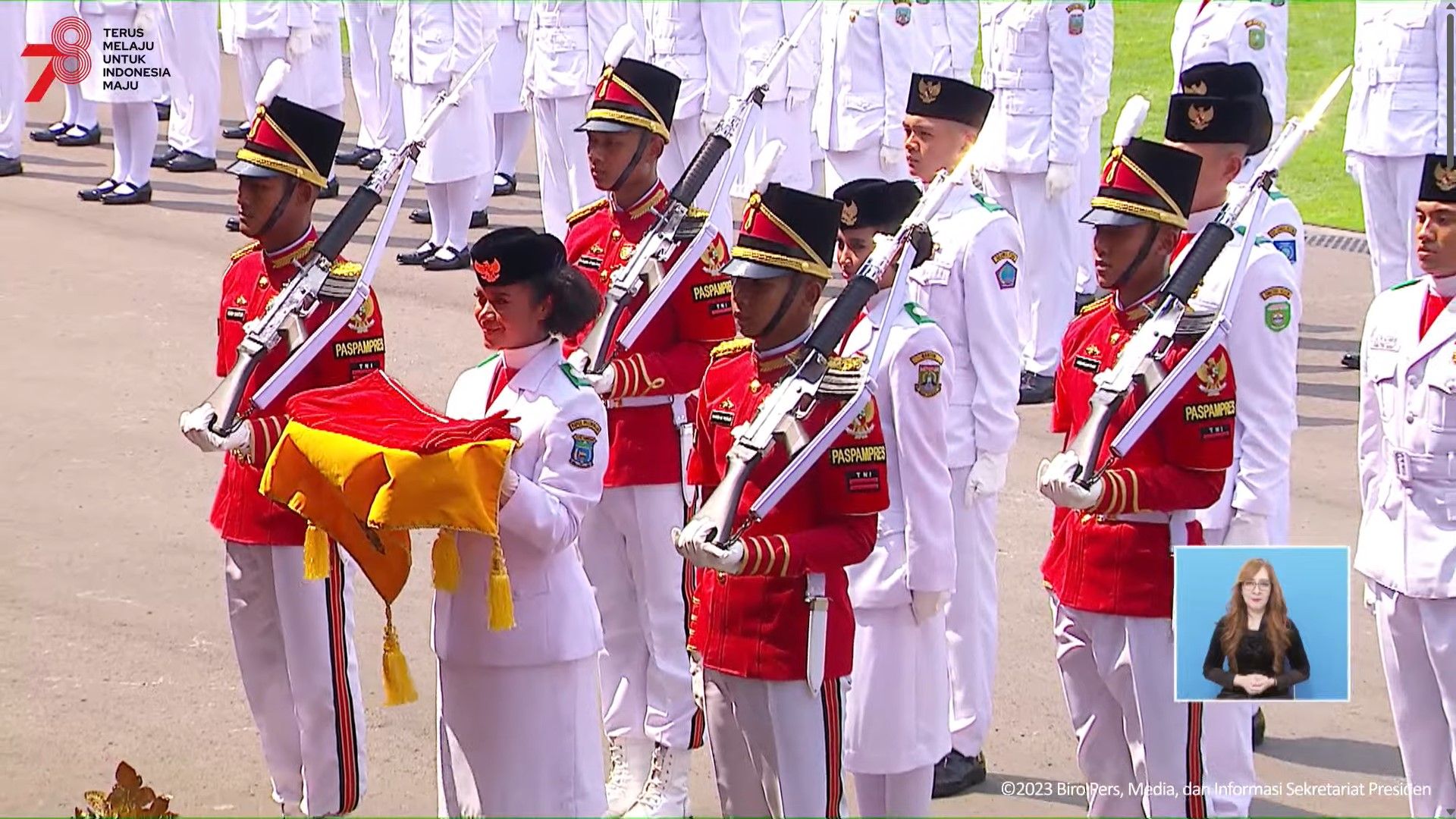 Intip fakta Upacara Detik-Detik Proklamasi 17 Agustus 2023 di Istana Negara, pelajar perempuan asal Papua Pegunungan jadi pembawa bendera Merah Putih.