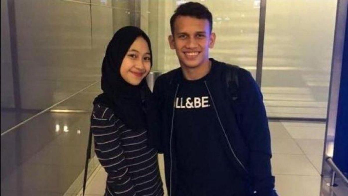 Kabar pernikahan Adiba Khanza dan Egy Maulana Vikri menjadi viral di TikTok. Umi Pipik bocorkan persiapan dan bongkar alasannya.