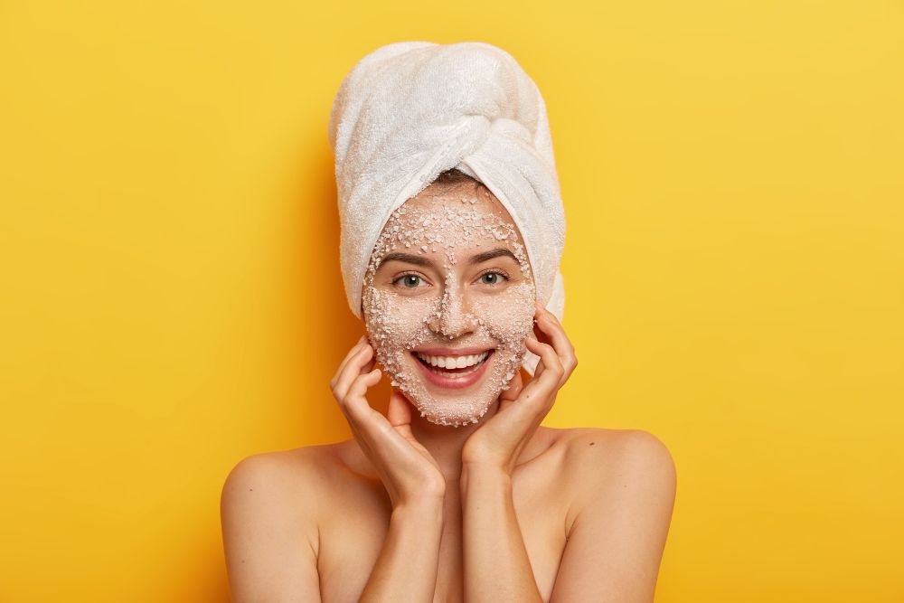 Kawan Puan mencari produk perawatan wajah? Berikut rekomendasi face scrub di bawah Rp50.000 di Shopee yang dapat kamu coba!