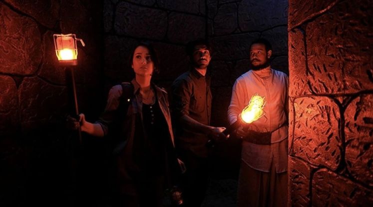 Viral di medsos, berikut sinopsis film Firegate yang bisa ditonton di Netflix. Berikut alur cerita lengkapnya.