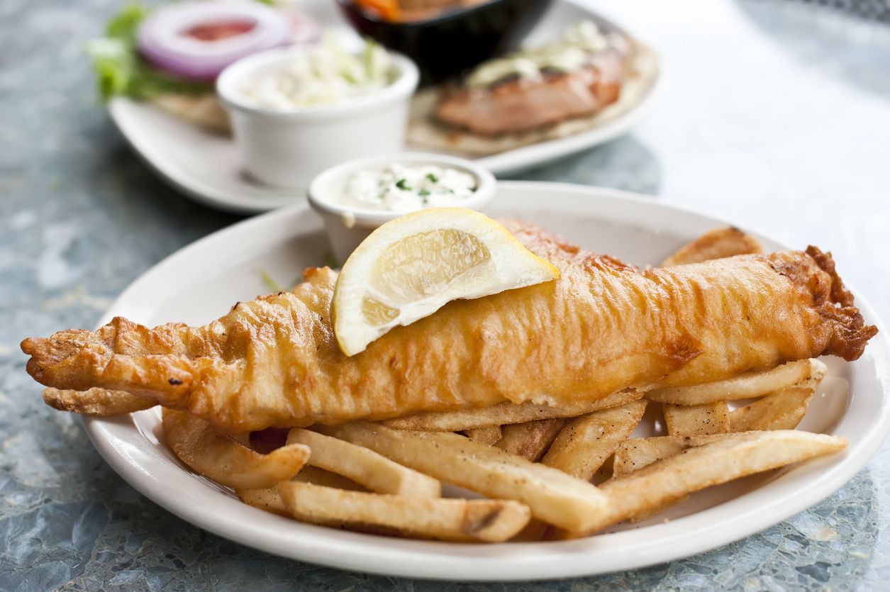 Berikut ini 4 tips membuat fish and chips ala chef Devina Hermawan yang viral di TikTok, pastinya gampang