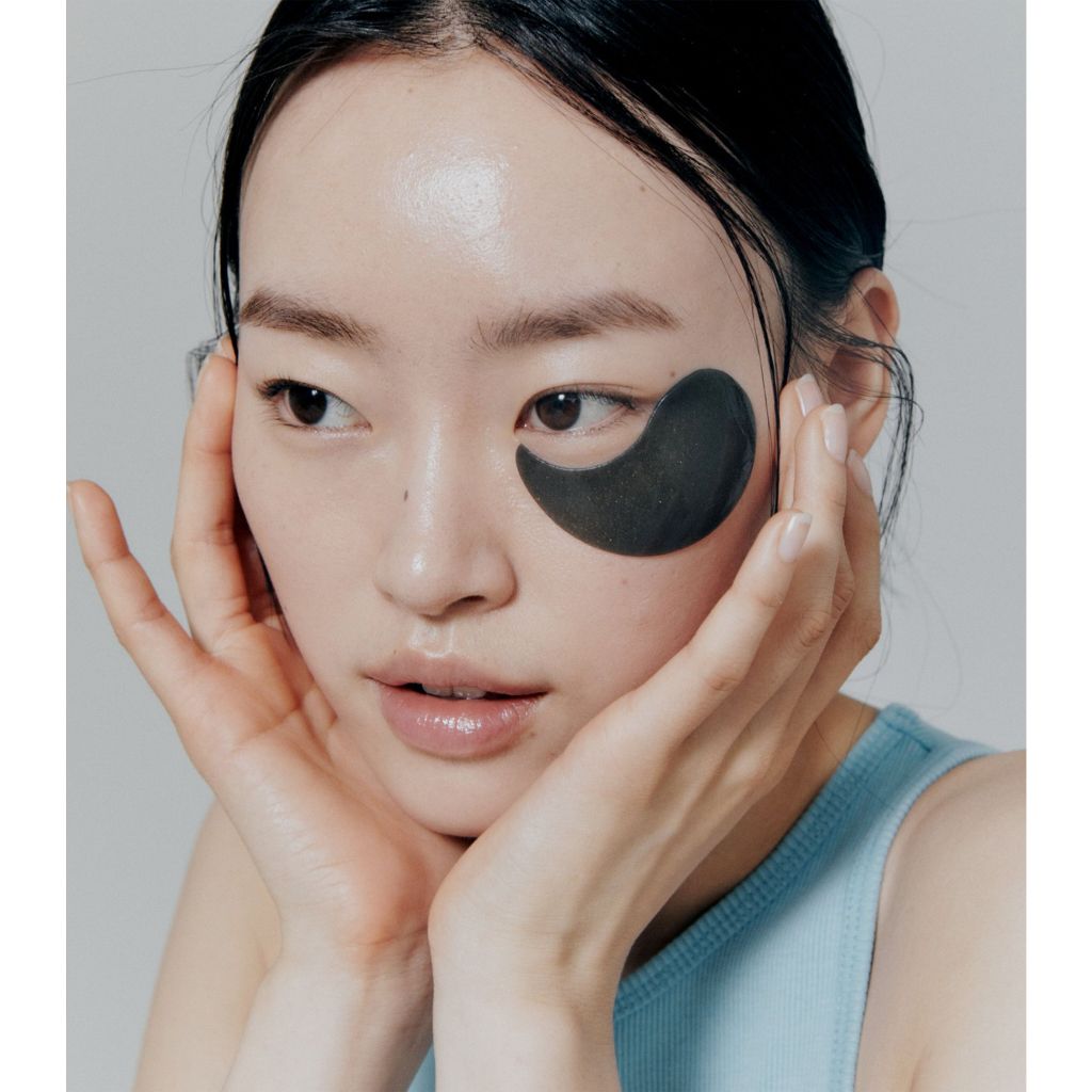 Untuk atasi mata panda hingga bengkak, yuk coba rekomendasi eye mask atau masker mata dari brand Korea SHANGPREE berikut ini.