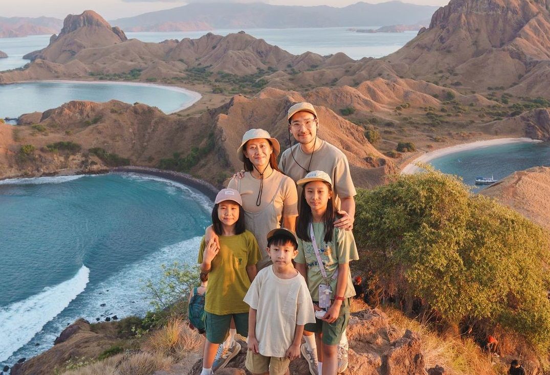 Selama pulang ke Indonesia, Kimbab Family tidak melewatkan kesempatan untuk berwisata keliling Indonesia. Ini rekomendasi wisata favorit mereka.
