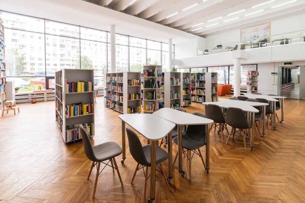 Hari Kunjung Perpustakaan, berikut ini tiga rekomendasi perpustakaan di Indonesia. Mana saja? Yuk simak lengkapnya.