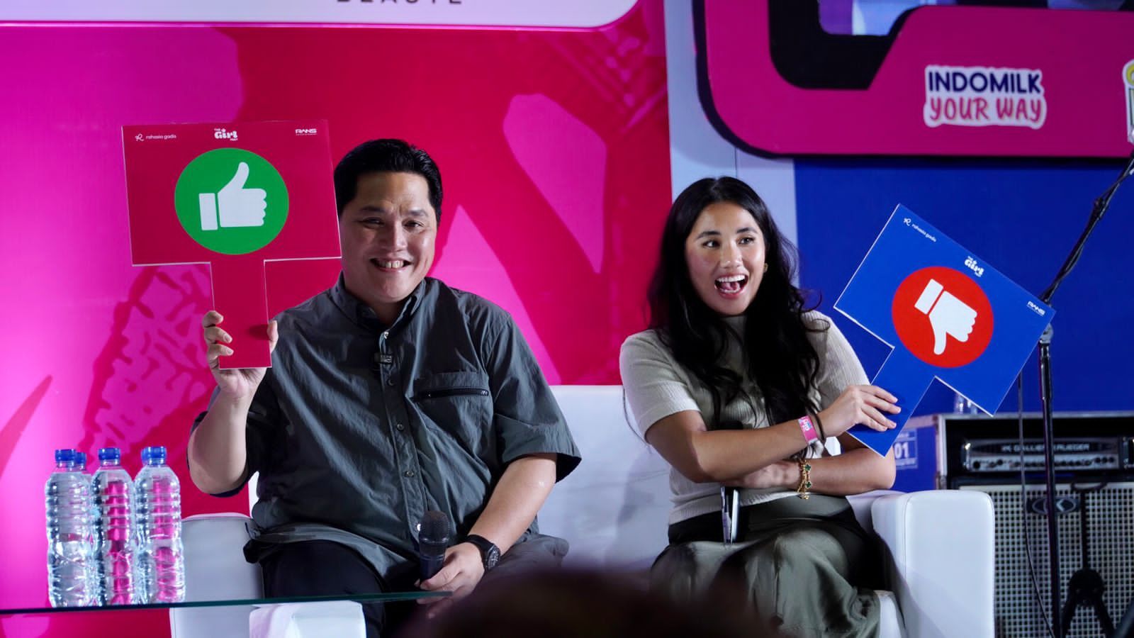 Terungkap banyak kedekatan dan cara unik Erick Thohir dalam mendidik anak-anaknya. Ini tips parenting ayah dan anak perempuan.