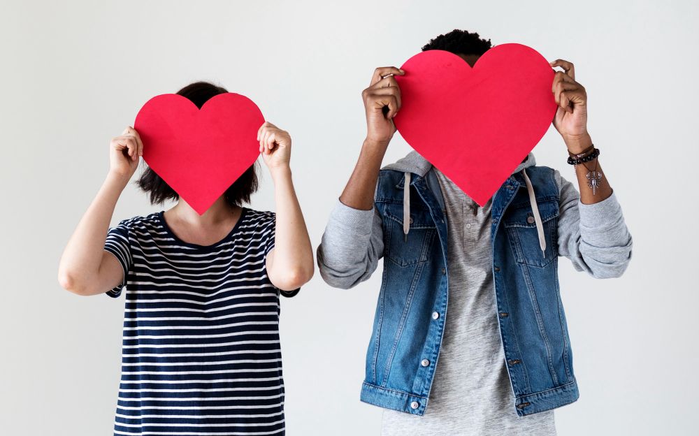 Tak hanya romantis, ini beberapa jenis hubungan yang perlu Kawan Puan tahu beserta dampaknya bagi kehidupan, ada platonic hingga toxic.