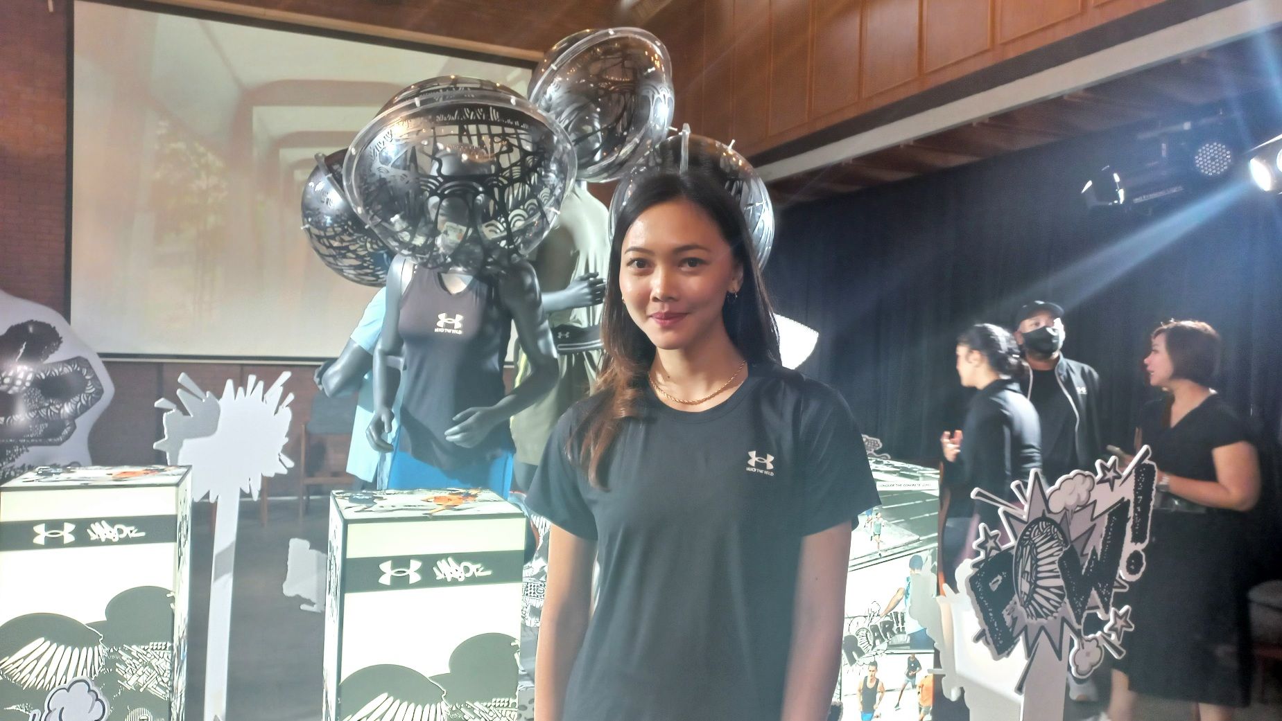 Mengenakan baju lari yang nyaman bisa tunjang performa. Ini pentingnya baju lari yang nyaman dari Under Armour menurut atlet Ulfa Silviana.