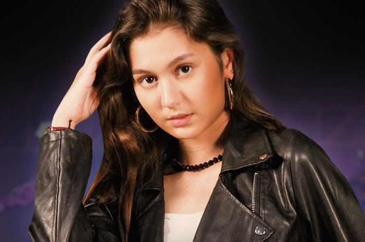 Zoe Abbas Jackson jadi karakter perempuan di sinopsis series Nike Ardilla the Series.  Bukan hanya itu, berikut daftar pemainnya.