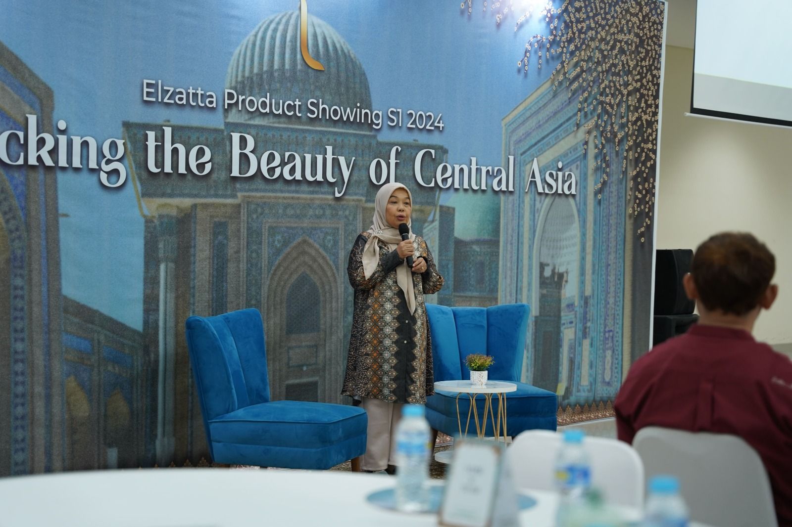 Brand fashion muslim lokal Elzatta luncurkan koleksi Season 1 2024 dengan tema Unlocking the Beauty of Central Asia yang terinspirasi dari Uzbekistan.