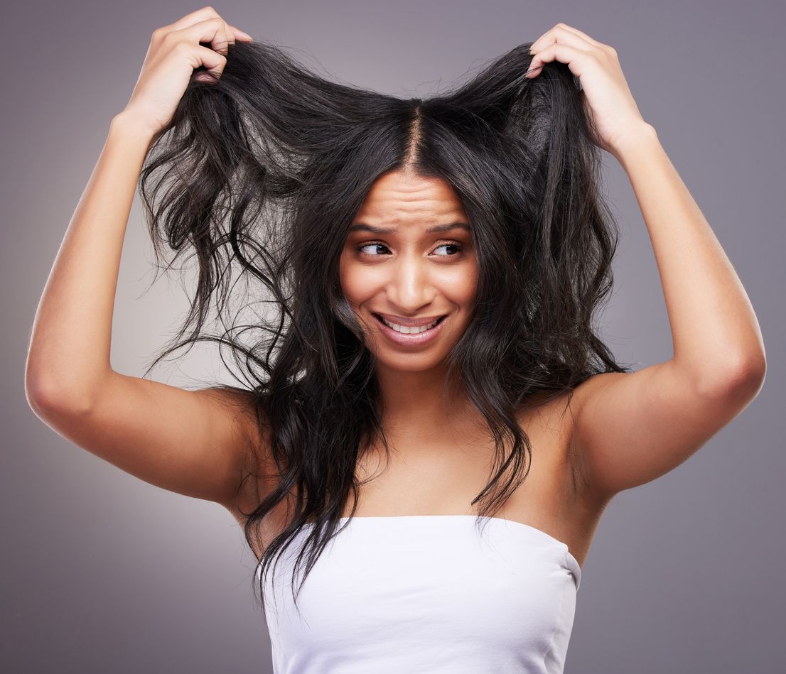 Viral di TikTok, dokter jelaskan jangan tidur setelah keramas karena bisa menyebabkan rambut jadi frizzy.