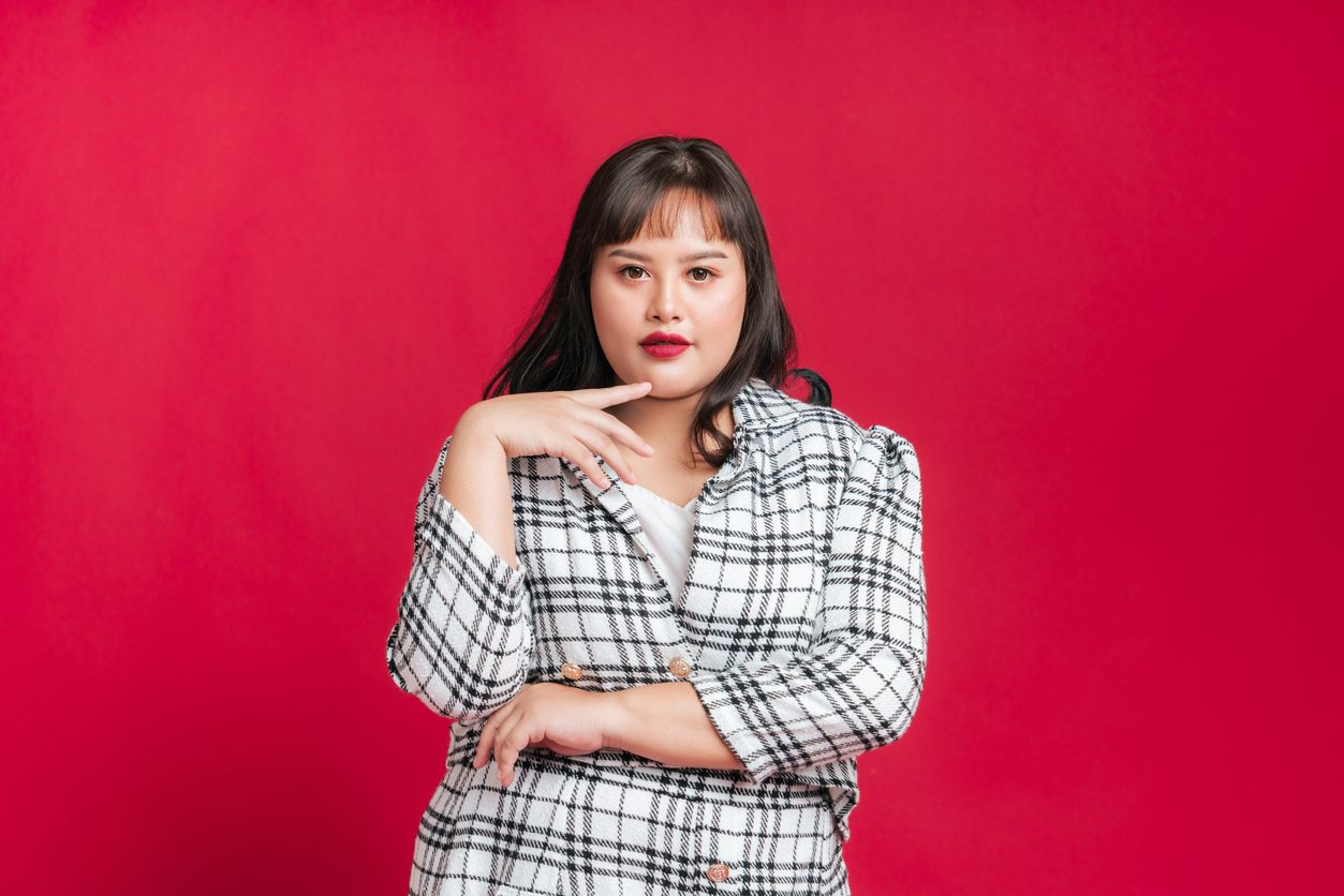 Mulai dari rekomendasi brand fashion plus size hingga kebaya hitam di serial Gadis Kretek. Ini berita terpopuler fashion dan beauty.