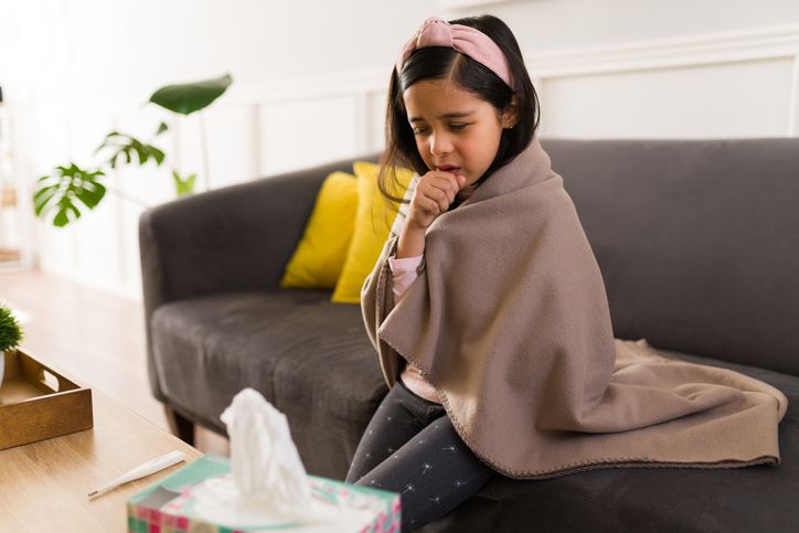 Hari Pneumonia Sedunia, berikut ini beberapa hal yang perlu kamu tahu tentang pneumonia pada anak. Simak penjelasannya.