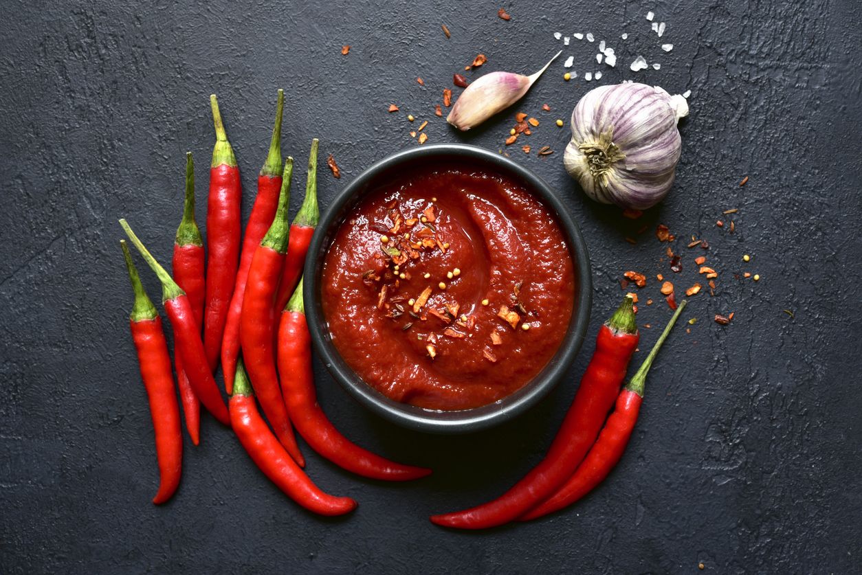 Berikut ini 3 tips menyimpan cabai halus untuk jadi stok bumbu, salah satunya letakkan di freezer, simak selengkapnya.