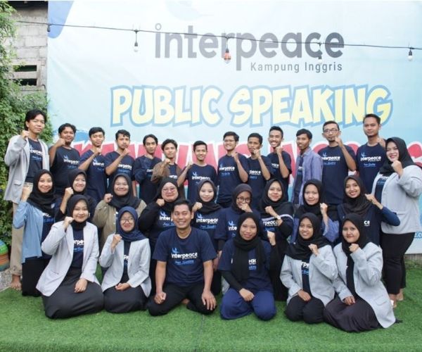 Kampung Inggris menjadi tujuan populer siswa dan mahasiswa yang sedang mengambil gap year. 