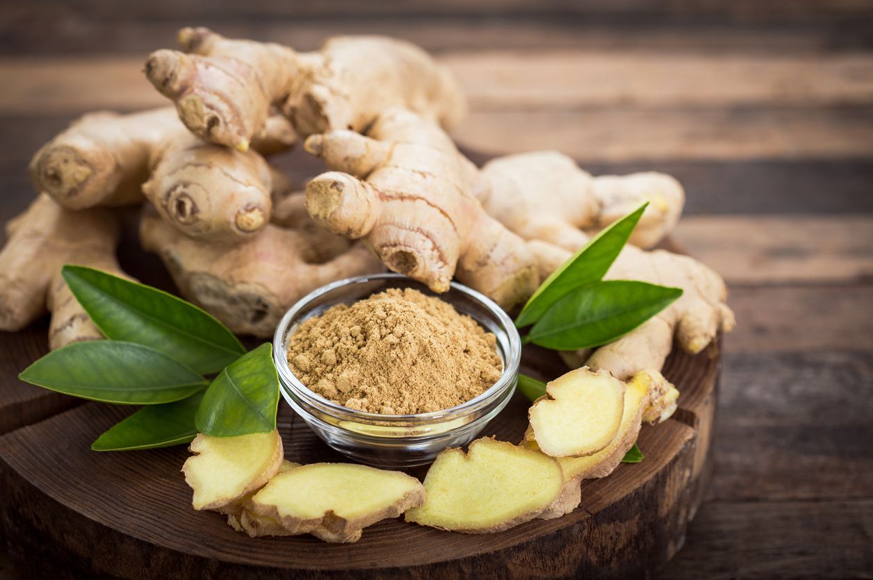 Jahe dan bahan herbal lain yang membantu meredakan gejala flu. Apa saja bahan-bahan tersebut? Berikut penjelasan selengkapnya!