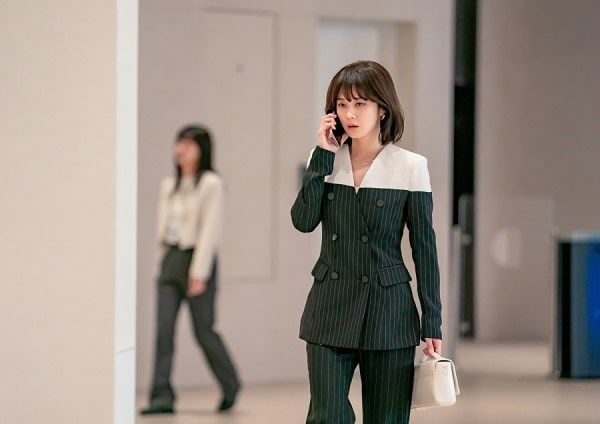 Intip preview sinopsis drakor My Happy Ending episode 1 yang tayang di Viu, Sabtu, (30/12/2023), lengkap dengan daftar pemain. Simak selengkapnya!