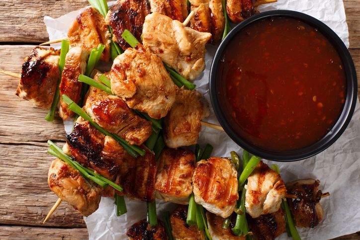 Berikut ini ide usaha jualan dakkochi, makanan viral yang bisa dijual jelang tahun baruan. Apa itu? Yuk simak