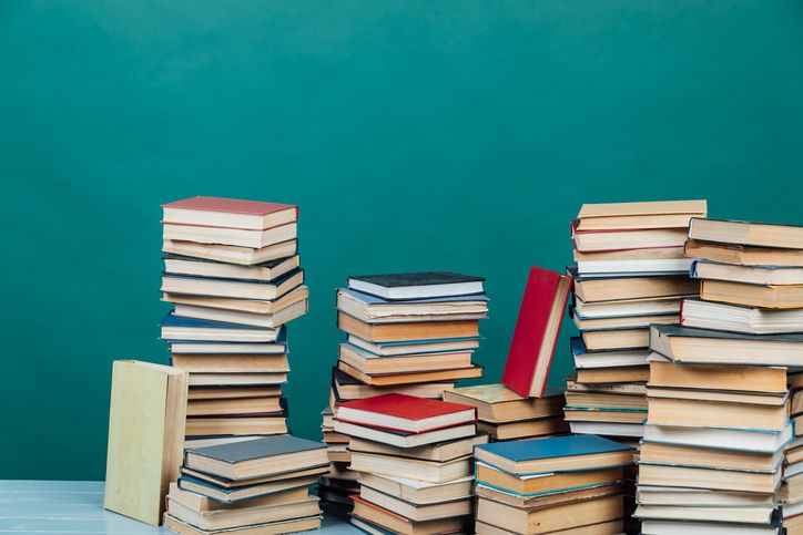 Berikut ini ide usaha jualan buku bekas yang bisa kamu coba untuk menambah uang saku. Yuk simak selengkapnya.