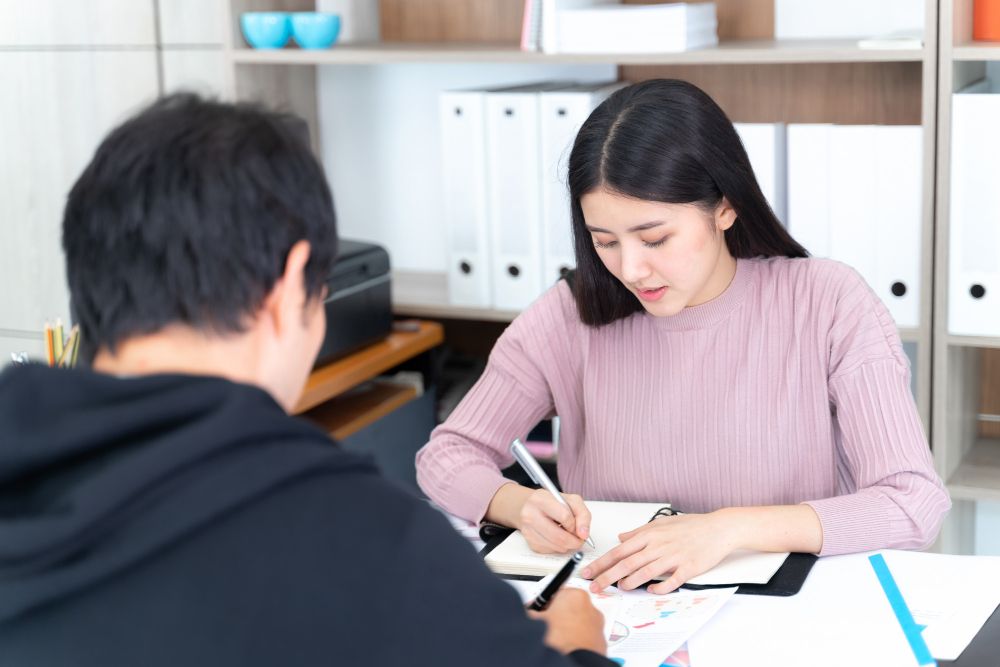 Mau bikin resolusi hubungan di tahun 2024? Lakukan relationship checkup terlebih dulu dengan menanyakan hal-hal berikut!