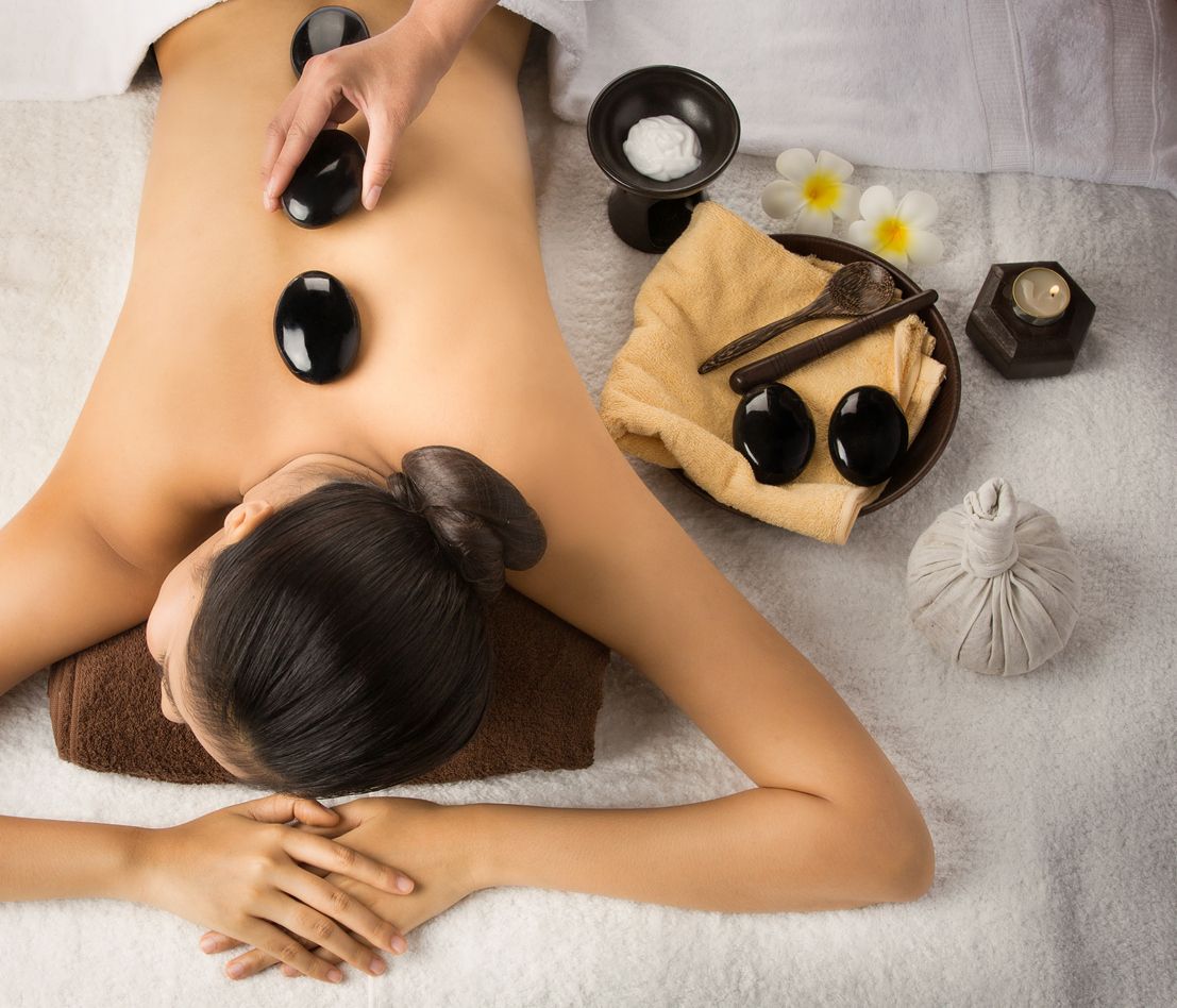 Spa dan pijat tradisional bisa membantu merilekskan tubuh. Ini rekomendasi tempat spa dan pijat tradisional, yang ada di Jakarta sampai Medan. 