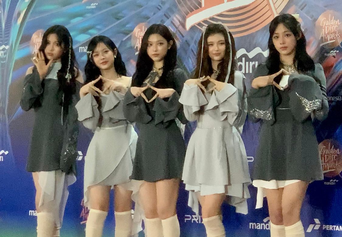 Girl group NewJeans berhasil bawa pulang Daesang sebagai Best Digital Song of The Year di Golden Disc Awards 2024 Jakarta.