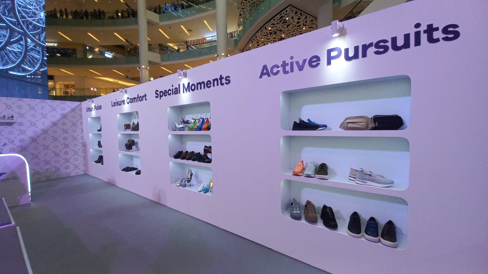 Berikut ini 5 rekomendasi sepatu wanita dari Bocorocco yang baru saja Grand Opening Luxury Boutique Ketiga di Gandaria City.