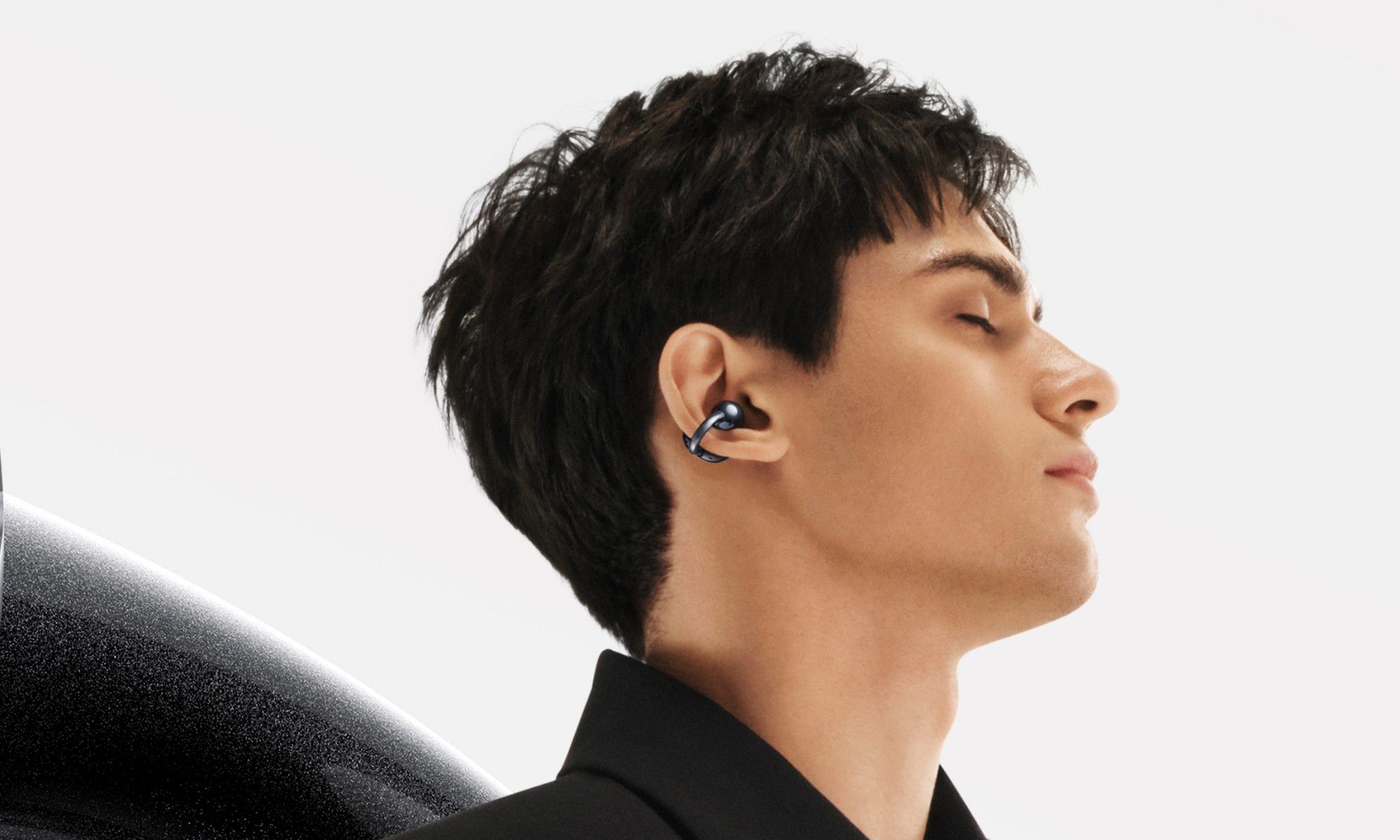 Ini rekomendasi TWS dengan konsep earbuds open ear yang tidak akan bikin sakit telinga maupun tak mudah lepas dari HUAWEI FreeClips.