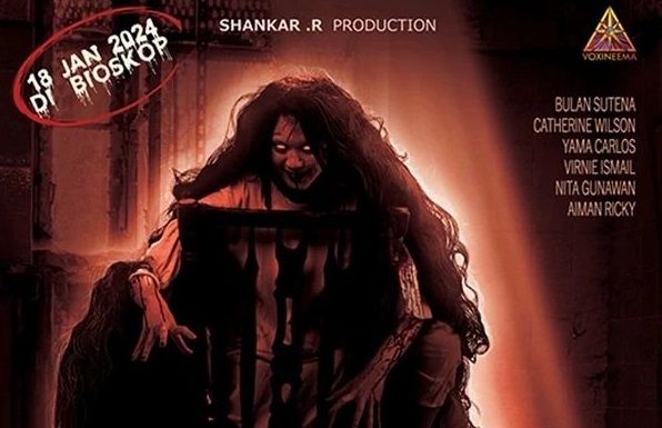 Tayang di bioskop, intip sinopsis film Rambut Kafan yang dibintangi Bulan Sutena dan menceritakan tentang teror mistis pada sebuah keluarga. Simak!