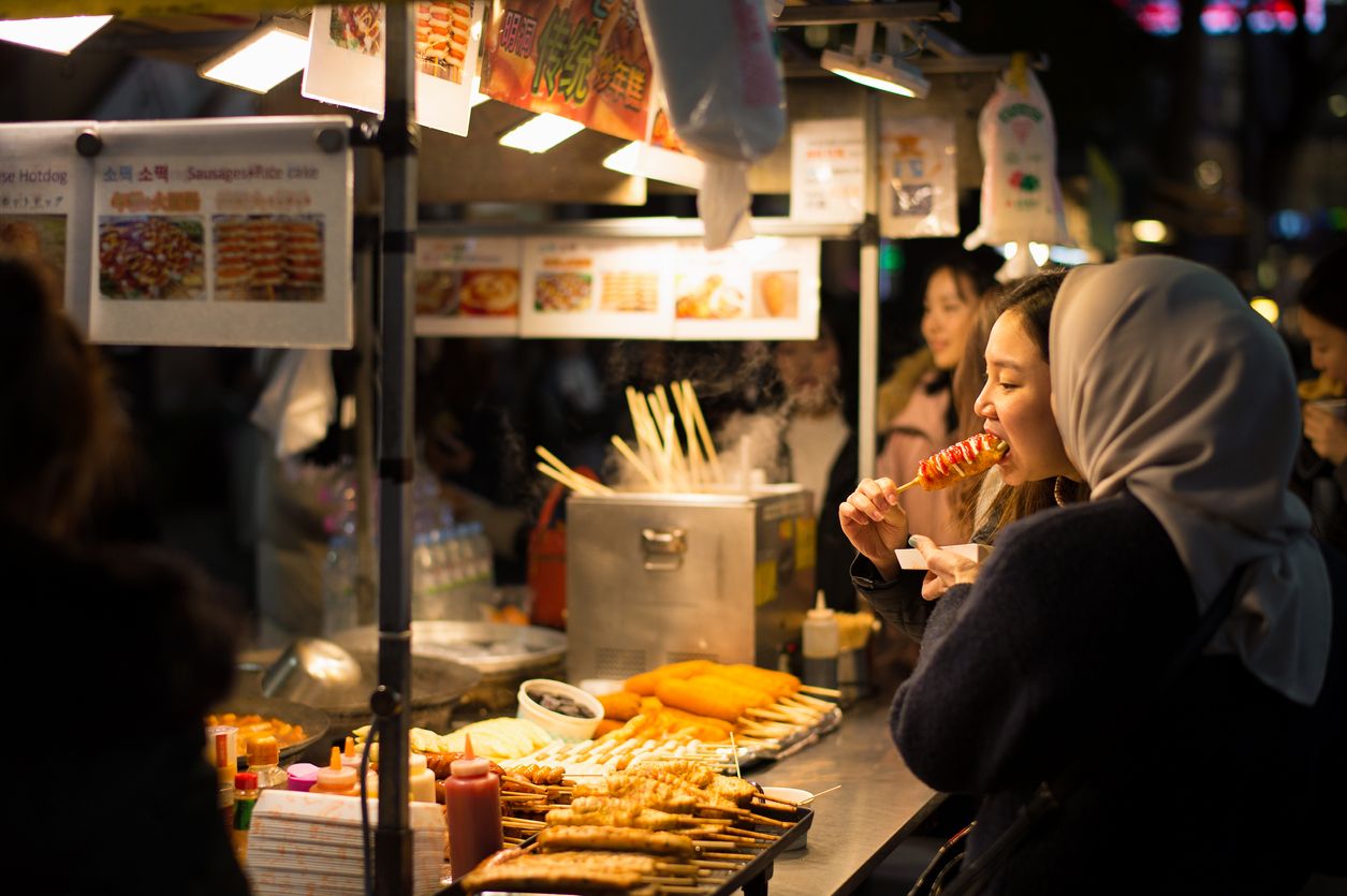 Korea Selatan sedang musim dingin, ini daftar 7 street food rekomendasi Kimbab Family yang cocok dihidangkan saat udara dingin.