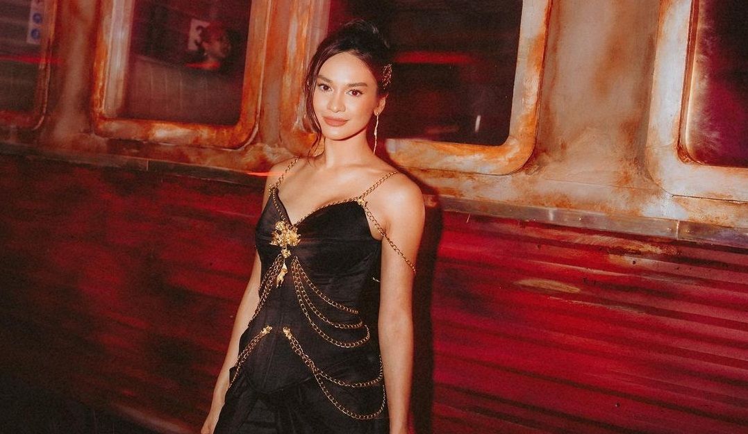Begini karakter perempuan yang diperankan oleh Hana Malasan di sinopsis film Kereta Berdarah lengkap dengan daftar pemainnya.