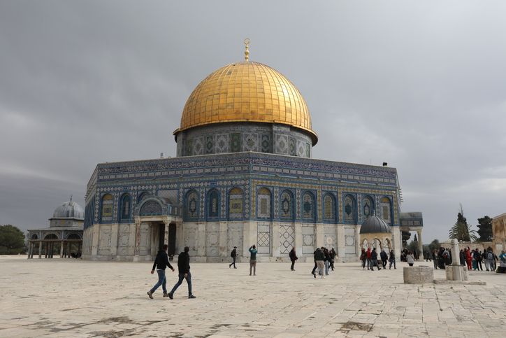Identik dengan peristiwa Isra Miraj, berikut ini sejarah Majid Al Aqsa yang akan di Palestina. Simak lengkapnya.