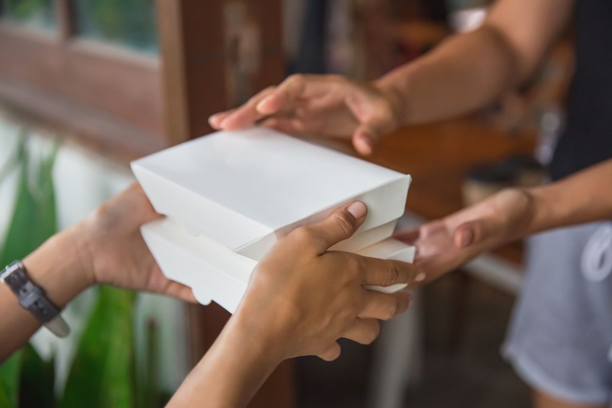 Ingin meraup cuan di bulan puasa? Ide usaha katering sahur bisa jadi peluang bisnis yang menarik di bulan Ramadan. Ini tipsnya.