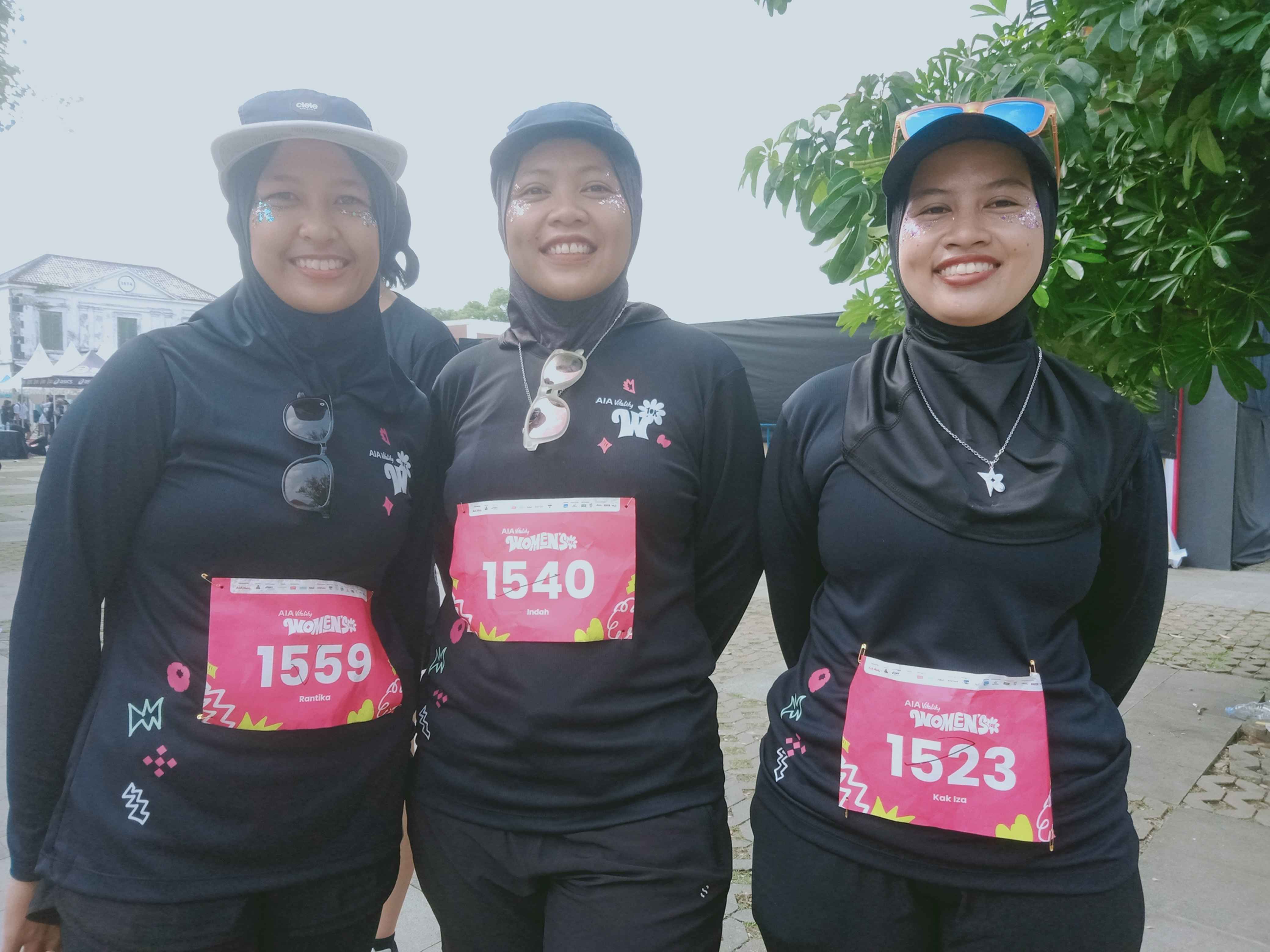 Mengintip peluang cuan dari ide usaha face painting dari event AIA Vitality Women's 10K di Solo, Jawa Tengah, Minggu (3/3/2024).
