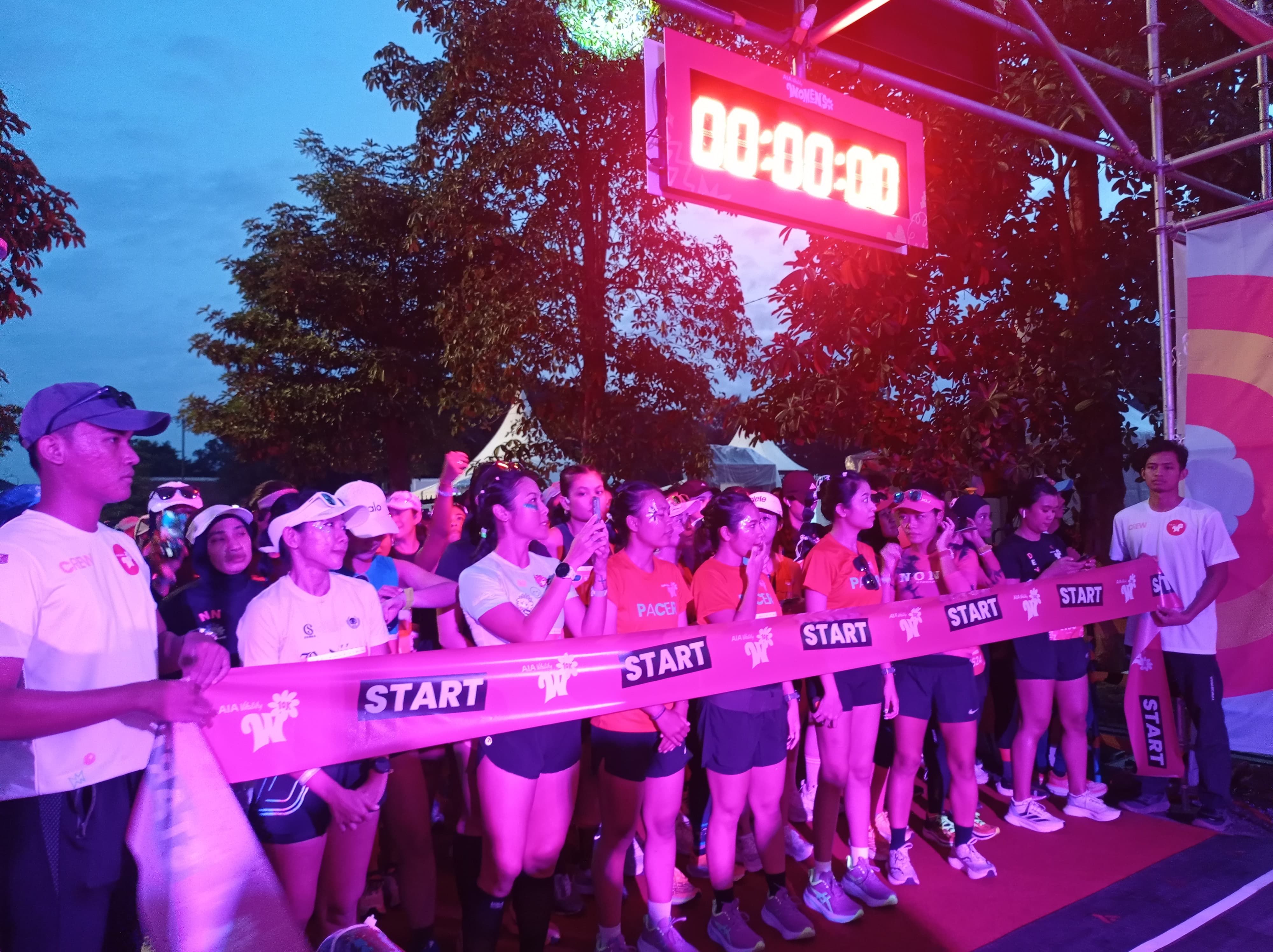Mengintip keseruan lari 10KM di gelaran AIA Vitality Women's 10K yang juga diikuti oleh Andien Aisyah. Seperti apa?