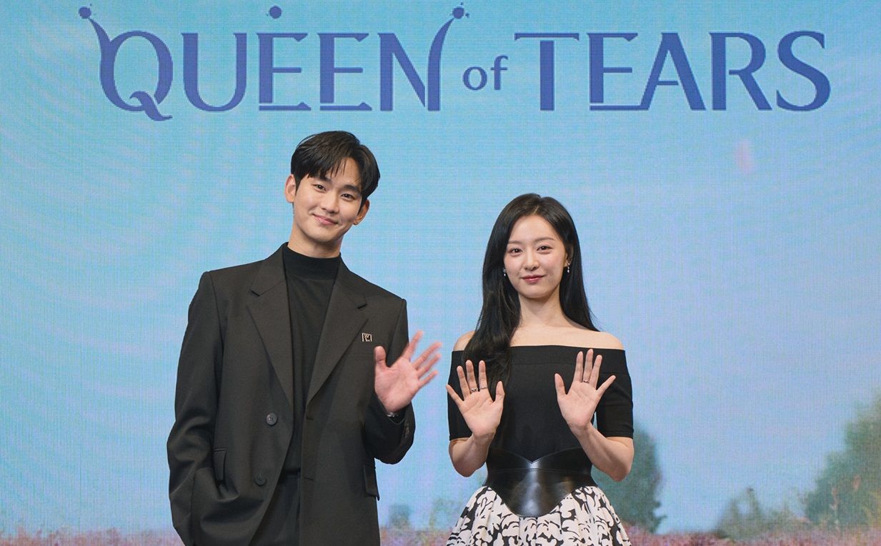 Mengenali tanda-tanda cowok green flag yang bisa jadi pasangan tepat buatmu seperti sosok Baek Hyun Woo di Queen of Tears.